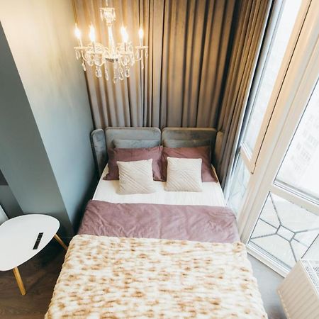 Atlant Luxury Apartments On Golovna Навпроти Тц Депот, Безконтактне Заселення Chernivtsi Exterior foto